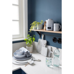 Světle šedý keramický jídelní talíř  Shiny blue XL - Ø 32cm