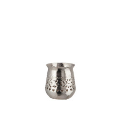 Stříbrně barevný kovový svícen s ornamenty M - 10,7*10,7*12,5 cm