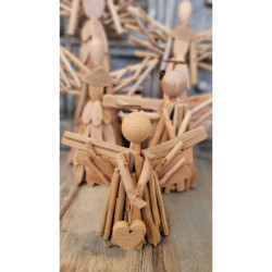 Přírodní dřevěný anděl z větviček se srdíčkem Heart branches - 23*10*22cm