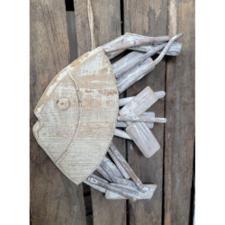 Dřevěná dekorace ryba na provázku s bílou patinou Fish flat - 22*4*28cm